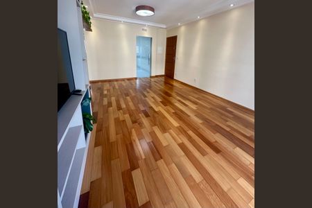 Apartamento à venda com 120m², 3 quartos e 2 vagas Apartamento à venda com 120m², 3 quartos e 2 vagasSala