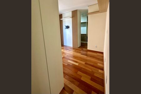 Apartamento à venda com 120m², 3 quartos e 2 vagas Apartamento à venda com 120m², 3 quartos e 2 vagasSuíte 1