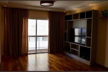 Apartamento à venda com 120m², 3 quartos e 2 vagas Apartamento à venda com 120m², 3 quartos e 2 vagasSala de TV