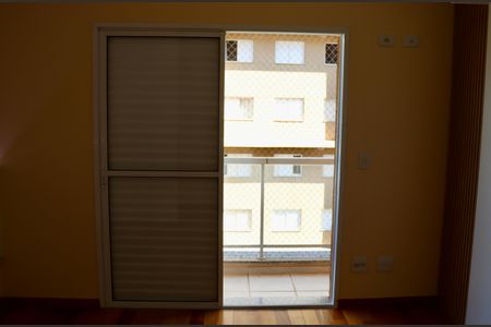 Apartamento à venda com 120m², 3 quartos e 2 vagas Apartamento à venda com 120m², 3 quartos e 2 vagasVista da Suíte