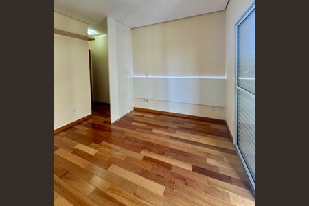 Apartamento à venda com 120m², 3 quartos e 2 vagas Apartamento à venda com 120m², 3 quartos e 2 vagasSuíte 1