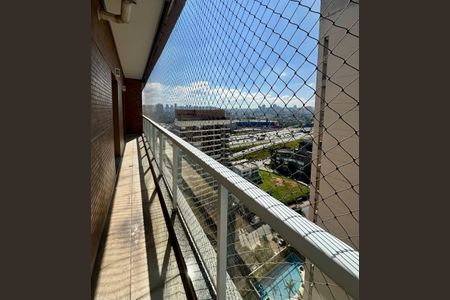Apartamento à venda com 120m², 3 quartos e 2 vagas Apartamento à venda com 120m², 3 quartos e 2 vagasVista da Sacada