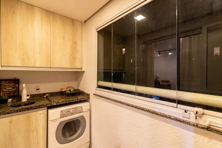 Apartamento à venda com 53m², 2 quartos e 1 vaga Apartamento à venda com 53m², 2 quartos e 1 vagaVaranda