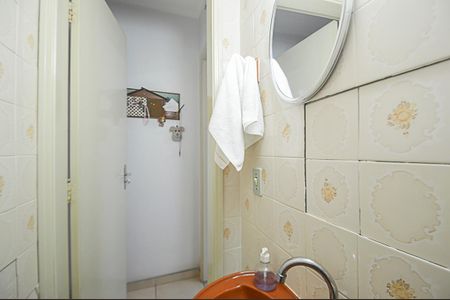 Casa à venda com 157m², 3 quartos e 2 vagas Casa à venda com 157m², 3 quartos e 2 vagasLavabo