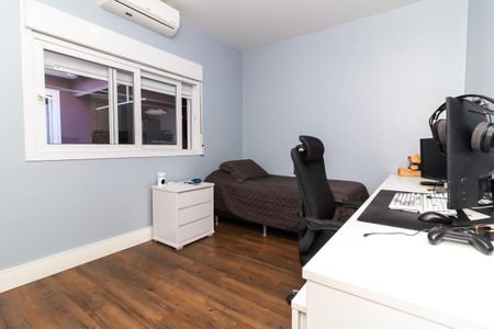 Casa à venda com 280m², 6 quartos e 6 vagas Casa à venda com 280m², 6 quartos e 6 vagasQuarto 1