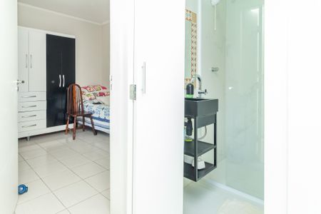 Casa à venda com 280m², 6 quartos e 6 vagas Casa à venda com 280m², 6 quartos e 6 vagasQuarto de Serviço
