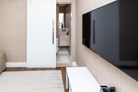 Casa à venda com 280m², 6 quartos e 6 vagas Casa à venda com 280m², 6 quartos e 6 vagasLavabo