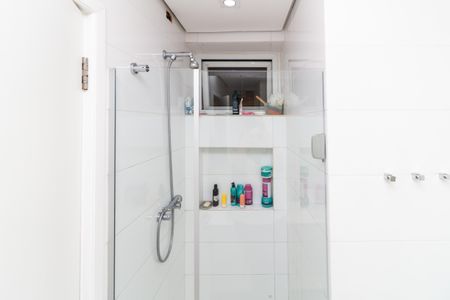 Casa à venda com 280m², 6 quartos e 6 vagas Casa à venda com 280m², 6 quartos e 6 vagasBanheiro