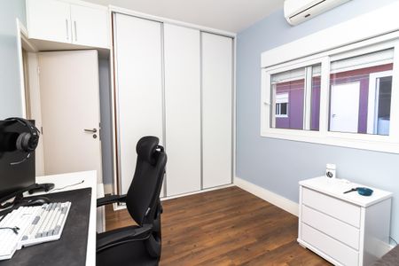 Casa à venda com 280m², 6 quartos e 6 vagas Casa à venda com 280m², 6 quartos e 6 vagasQuarto 1