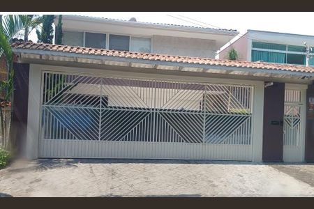 Casa à venda com 280m², 6 quartos e 6 vagas Casa à venda com 280m², 6 quartos e 6 vagasFachada