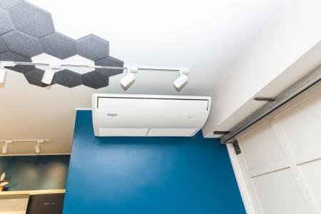 Casa à venda com 280m², 6 quartos e 6 vagas Casa à venda com 280m², 6 quartos e 6 vagasAcademia