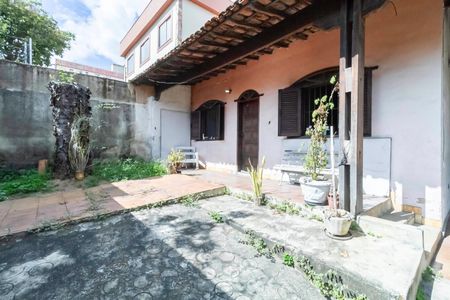 Casa à venda com 395m², 3 quartos e 4 vagasEntrada