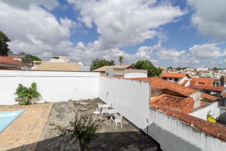 Casa à venda com 395m², 3 quartos e 4 vagasQuarto 2 - Vista