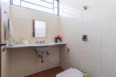 Casa à venda com 395m², 3 quartos e 4 vagasLavabo Sala 1