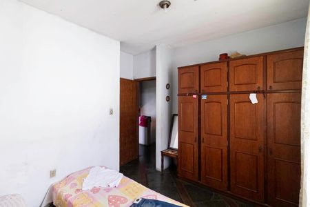 Casa à venda com 395m², 3 quartos e 4 vagasQuarto 2