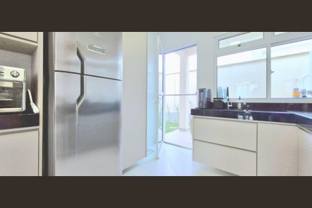 Casa de condomínio à venda com 142m², 3 quartos e 2 vagas Casa de condomínio à venda com 142m², 3 quartos e 2 vagasCozinha