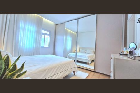 Casa de condomínio à venda com 142m², 3 quartos e 2 vagas Casa de condomínio à venda com 142m², 3 quartos e 2 vagasSuíte