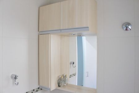 Casa à venda com 220m², 3 quartos e 2 vagasBanheiro