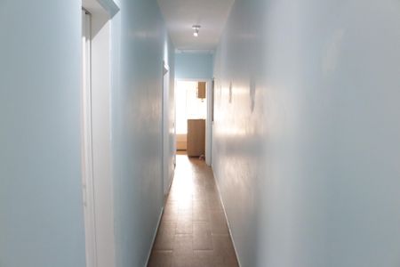 Casa à venda com 220m², 3 quartos e 2 vagasCorredor