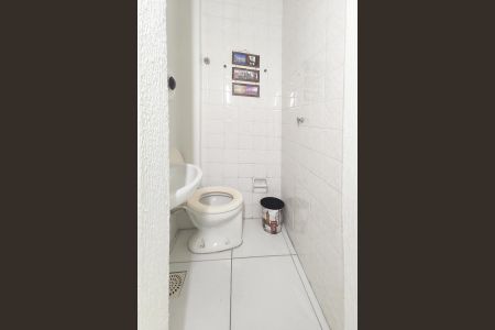 Apartamento à venda com 58m², 2 quartos e 1 vaga Apartamento à venda com 58m², 2 quartos e 1 vagaBanheiro 2