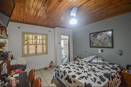Casa à venda com 204m², 3 quartos e 3 vagasSuíte 1