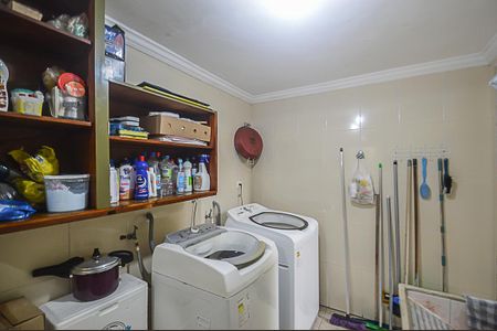 Casa à venda com 204m², 3 quartos e 3 vagasÁrea de Serviço