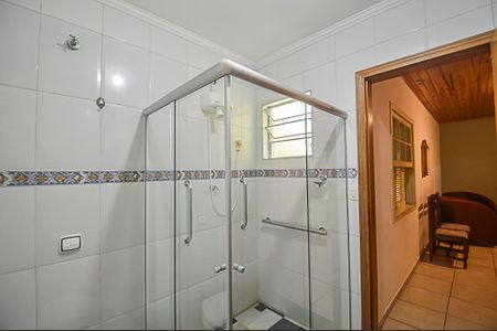 Casa à venda com 204m², 3 quartos e 3 vagasBanheiro da Suíte 2
