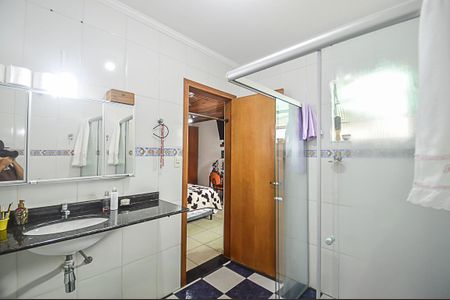 Casa à venda com 204m², 3 quartos e 3 vagasBanheiro da Suíte 1