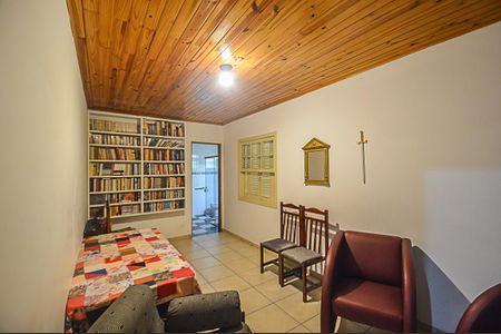 Casa à venda com 204m², 3 quartos e 3 vagasSuíte 2