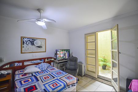 Casa à venda com 204m², 3 quartos e 3 vagasSuíte 3