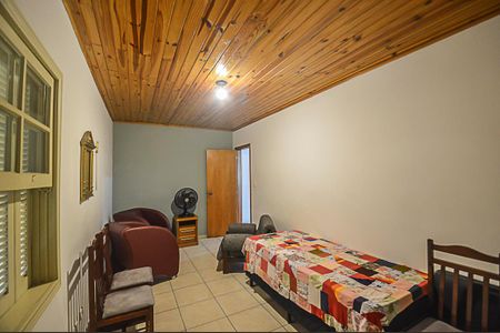 Casa à venda com 204m², 3 quartos e 3 vagasSuíte 2