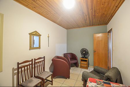 Casa à venda com 204m², 3 quartos e 3 vagasSuíte 2