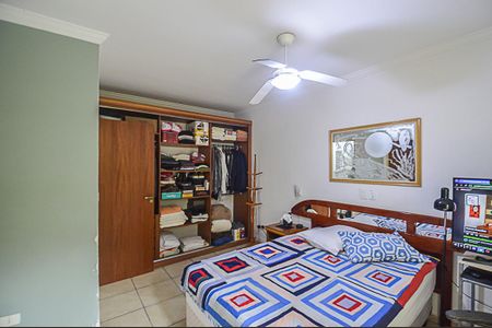 Casa à venda com 204m², 3 quartos e 3 vagasSuíte 3