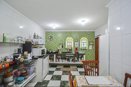 Casa à venda com 204m², 3 quartos e 3 vagasCozinha