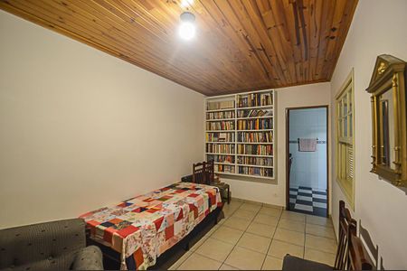 Casa à venda com 204m², 3 quartos e 3 vagasSuíte 2