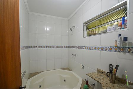 Casa à venda com 204m², 3 quartos e 3 vagasBanheiro da Suíte 3