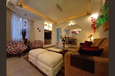 Apartamento à venda com 75m², 3 quartos e sem vaga