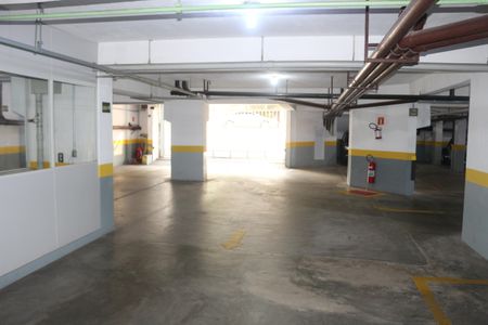 Apartamento à venda com 325m², 4 quartos e 4 vagasÁrea comum - Garagem