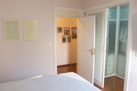 Apartamento à venda com 325m², 4 quartos e 4 vagasSuíte 3