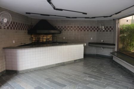 Apartamento à venda com 325m², 4 quartos e 4 vagasÁrea comum - Churrasqueira