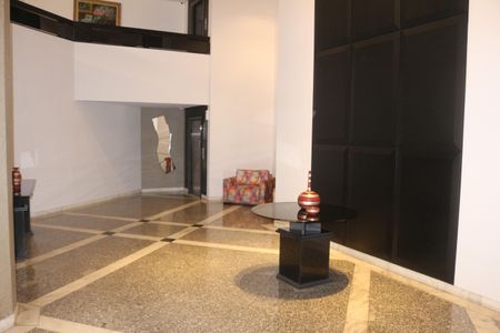 Apartamento à venda com 325m², 4 quartos e 4 vagasÁrea comum - Hall social