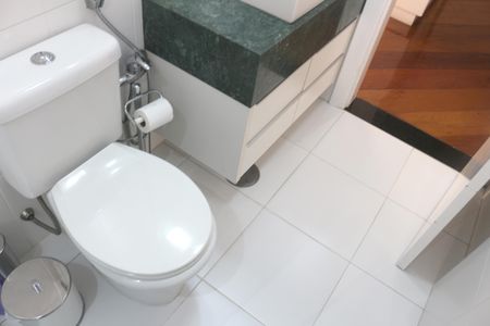 Apartamento à venda com 325m², 4 quartos e 4 vagasBanheiro da Suíte 2