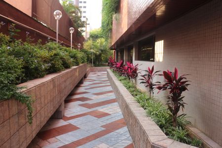 Apartamento à venda com 325m², 4 quartos e 4 vagasÁrea comum - Área Externa