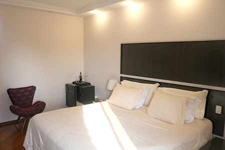 Apartamento à venda com 325m², 4 quartos e 4 vagasSuíte 1