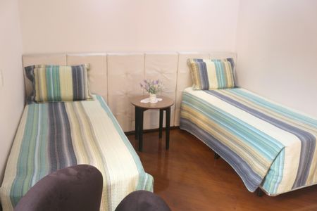 Apartamento à venda com 325m², 4 quartos e 4 vagasSuíte 2