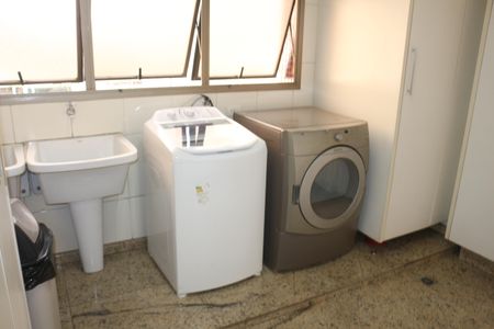 Apartamento à venda com 325m², 4 quartos e 4 vagasÁrea de Serviço