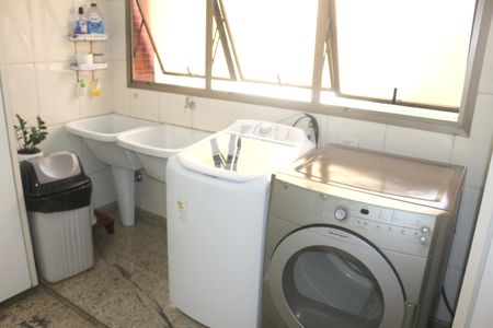 Apartamento à venda com 325m², 4 quartos e 4 vagasÁrea de Serviço