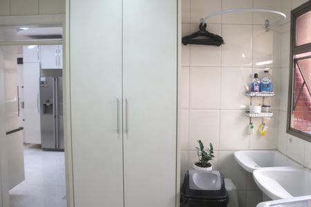 Apartamento à venda com 325m², 4 quartos e 4 vagasÁrea de Serviço