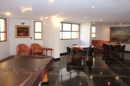 Apartamento à venda com 325m², 4 quartos e 4 vagasÁrea comum - Salão de jogos