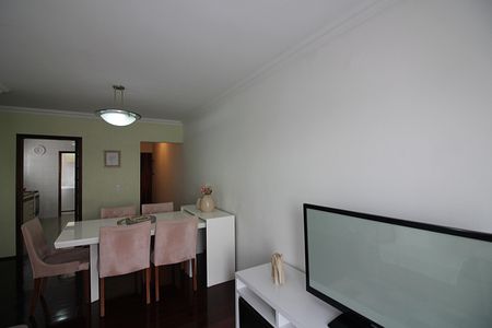 Apartamento à venda com 76m², 2 quartos e 1 vagaSala